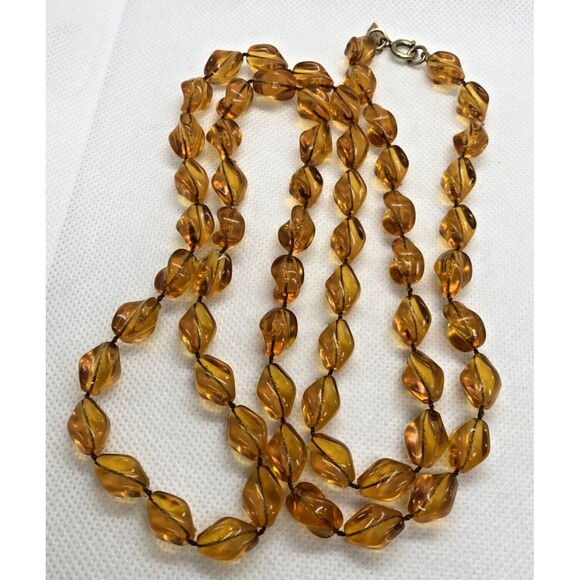 Vintage Sarah Coventry Signed 36'' Amber Acrylic Twisted Bead Beaded Necklace‎ - Picture 1 of 6